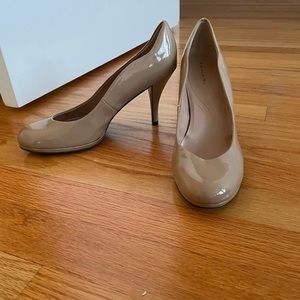 Tahari Patent Heels (retail $45)